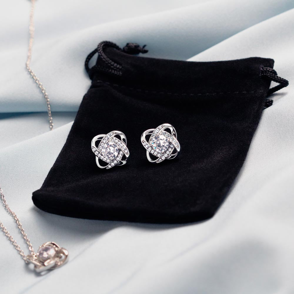 Outglare Necklace and Earrings Set
