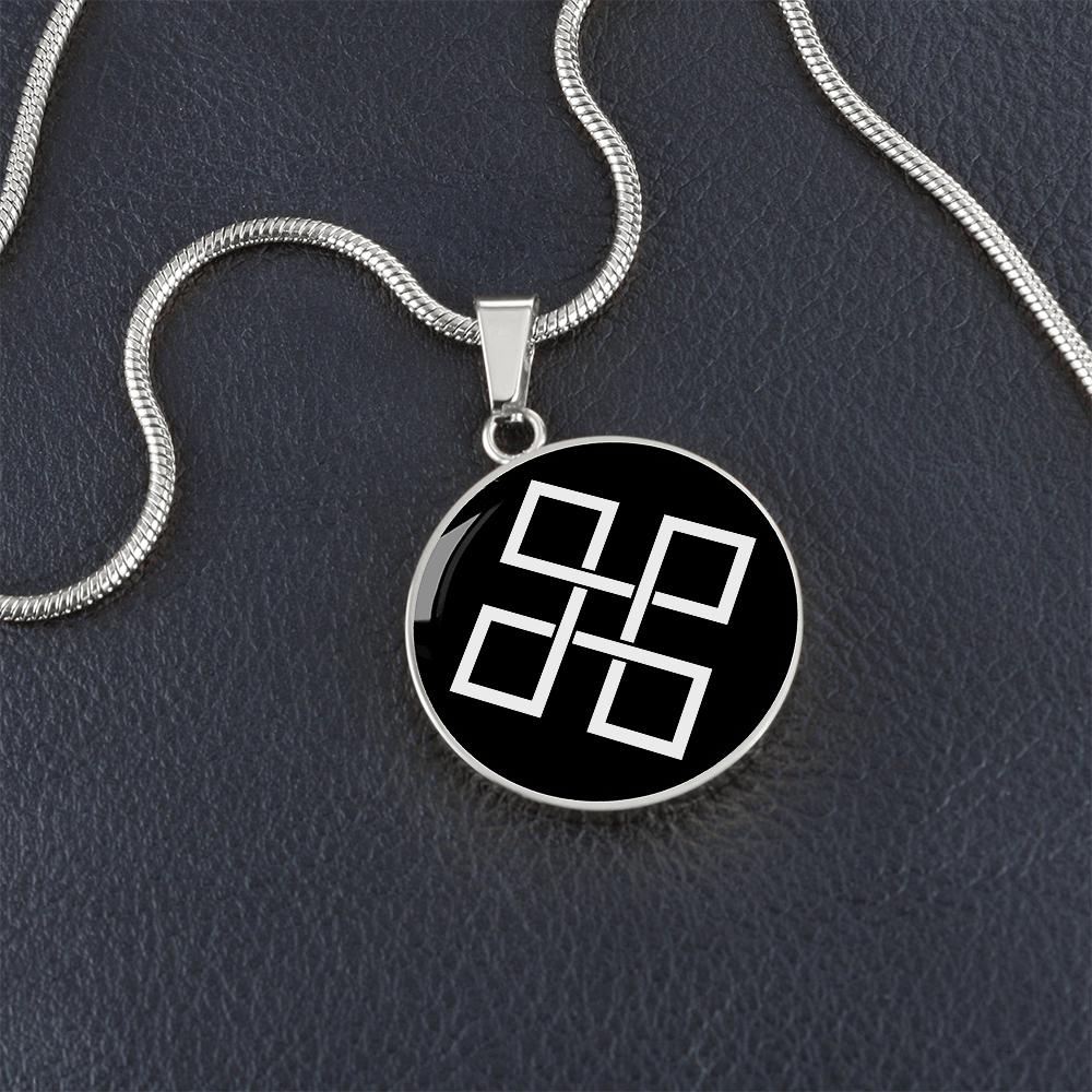 Bowen Knot Necklace