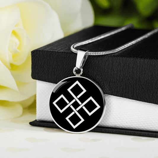 Bowen Knot Necklace