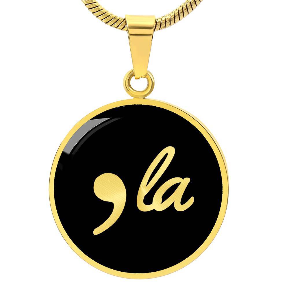 Comma la Necklace